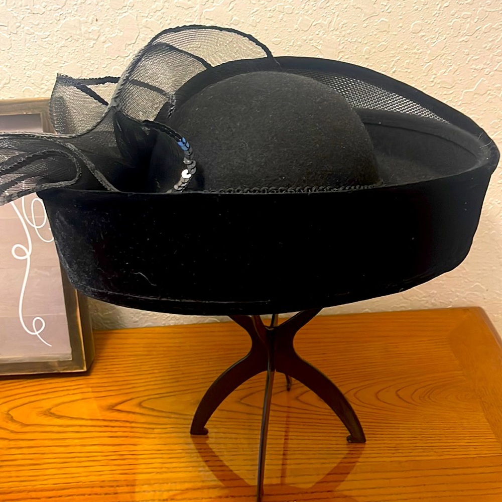 Black Winter Church Hat with Suede Material